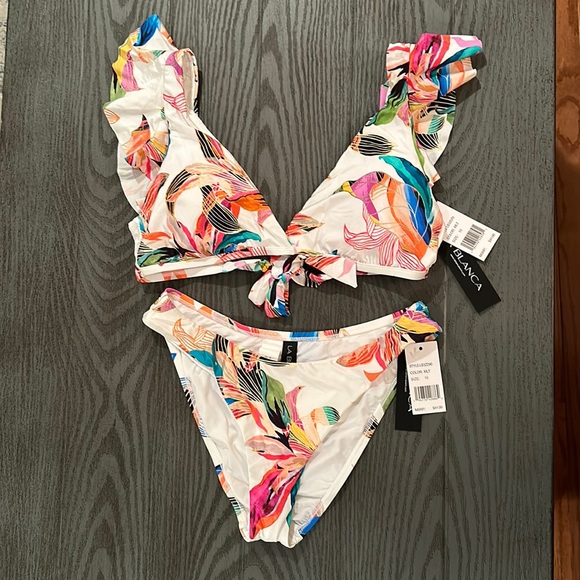 La Blanca Swim- New 🌴🌴🌴 - Picture 1 of 11